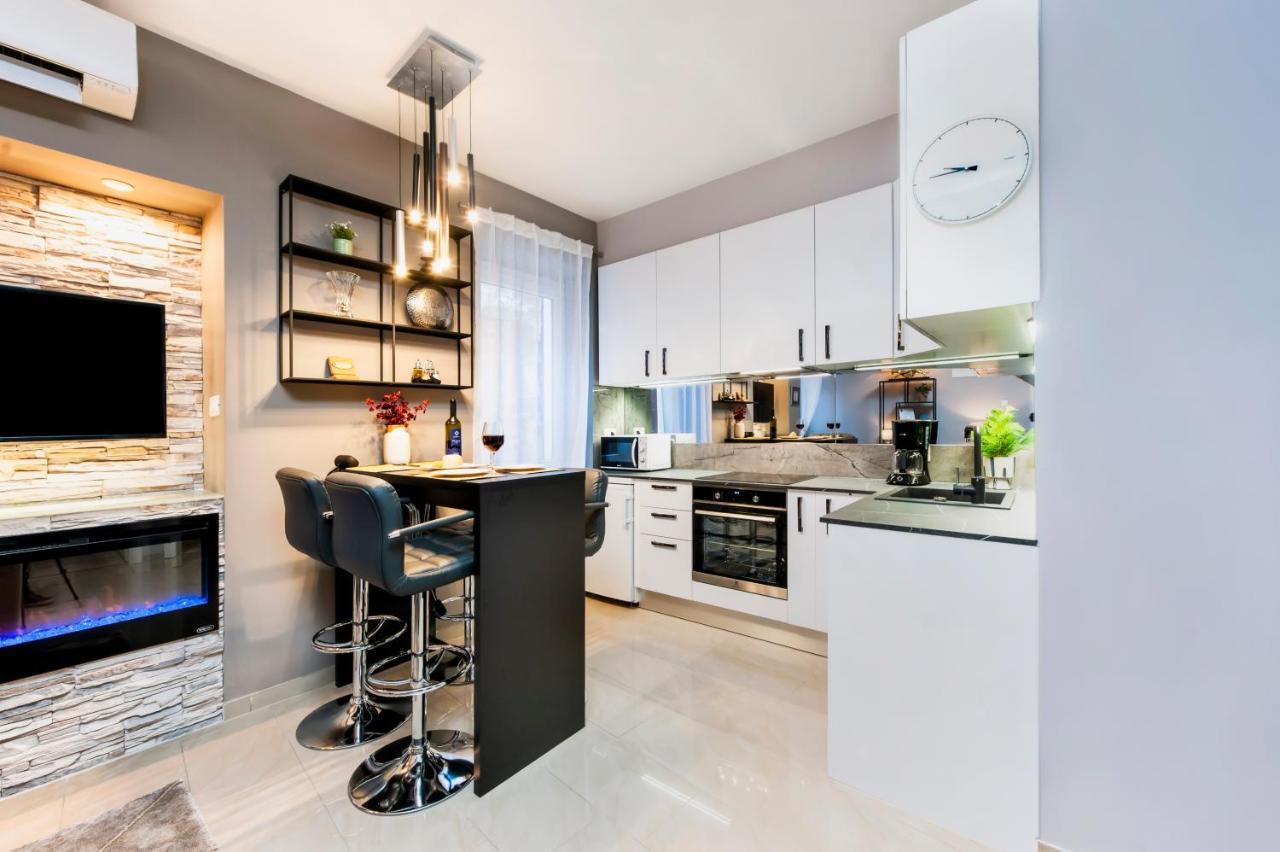 Bella Campagna - Luxury Two Bedroom Apartment Rovinj Exterior photo