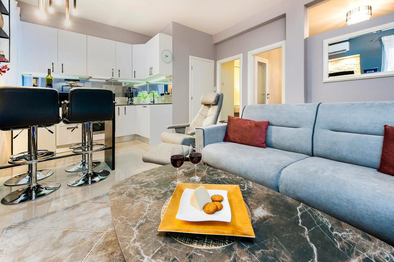 Bella Campagna - Luxury Two Bedroom Apartment Rovinj Exterior photo