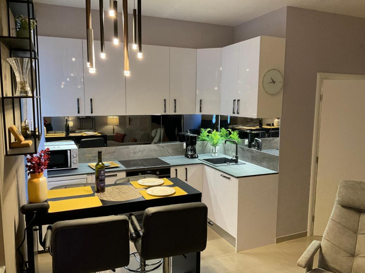 Bella Campagna - Luxury Two Bedroom Apartment Rovinj Exterior photo